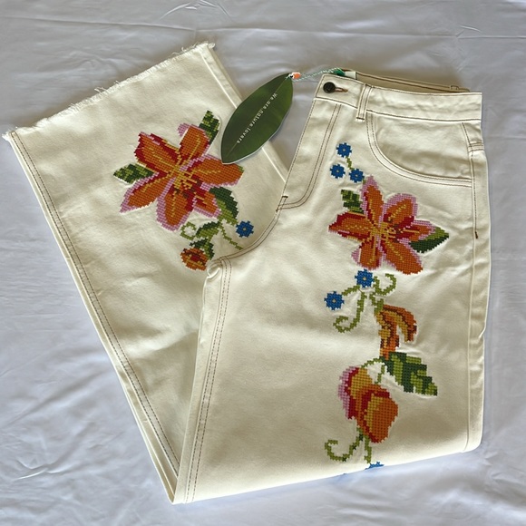 FARM RIO Embroidered Floral Twill Pants Size S NWT - Picture 7 of 14
